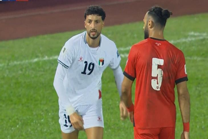 وسام أبو علي يفتتح أهدافه مع منتخب فلسطين أمام الأردن في تصفيات كأس العالم (فيديو)